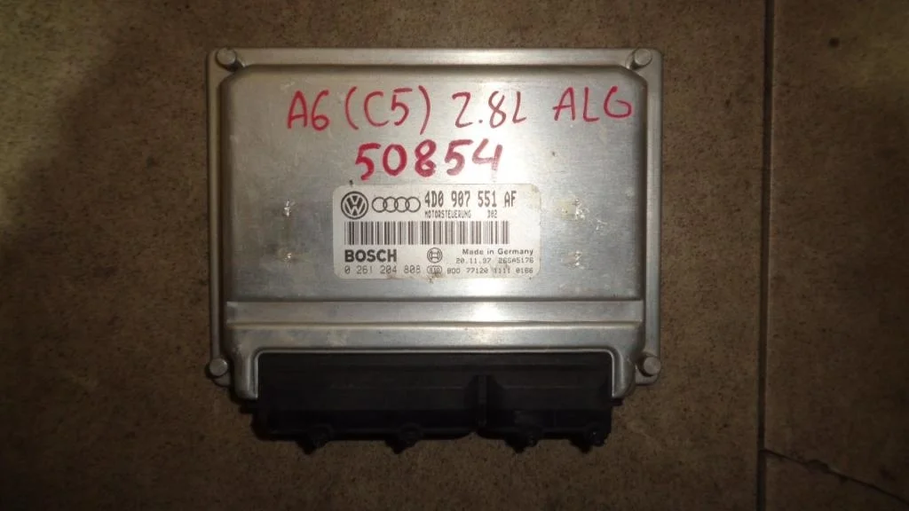 Блок управления двигателем Audi A6 C5