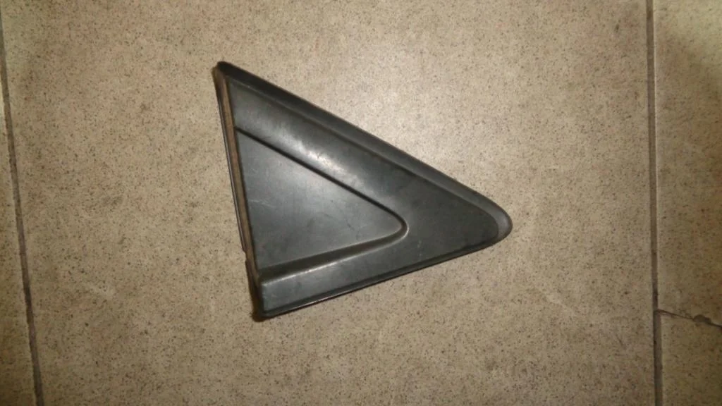 Накладка двери задней левой Nissan Primera P12