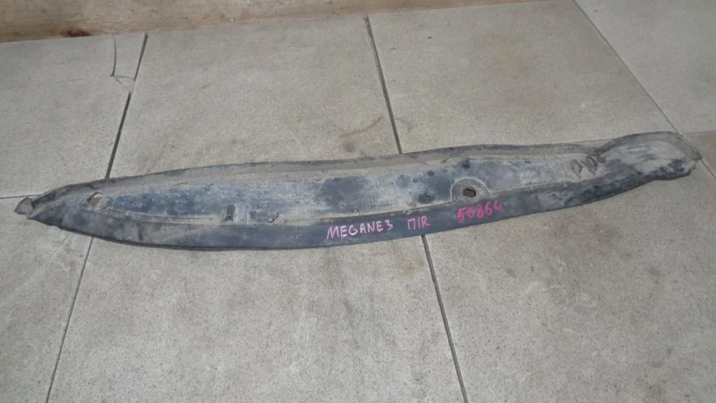 Пыльник крыла Renault Megane 3