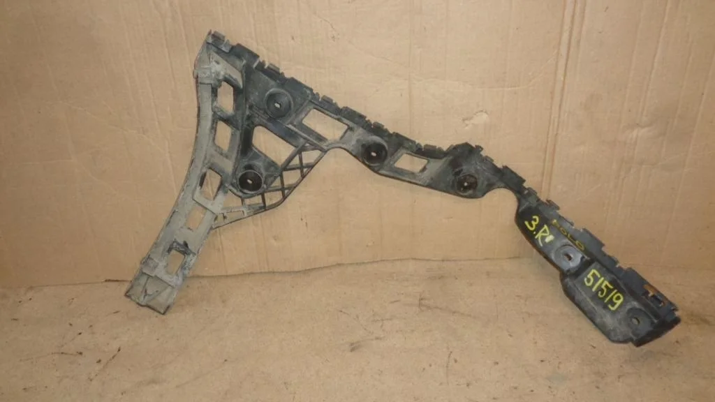 Кронштейн заднего бампера правый Volkswagen Polo 5