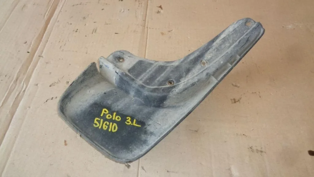 Брызговик задний левый Volkswagen Polo 5