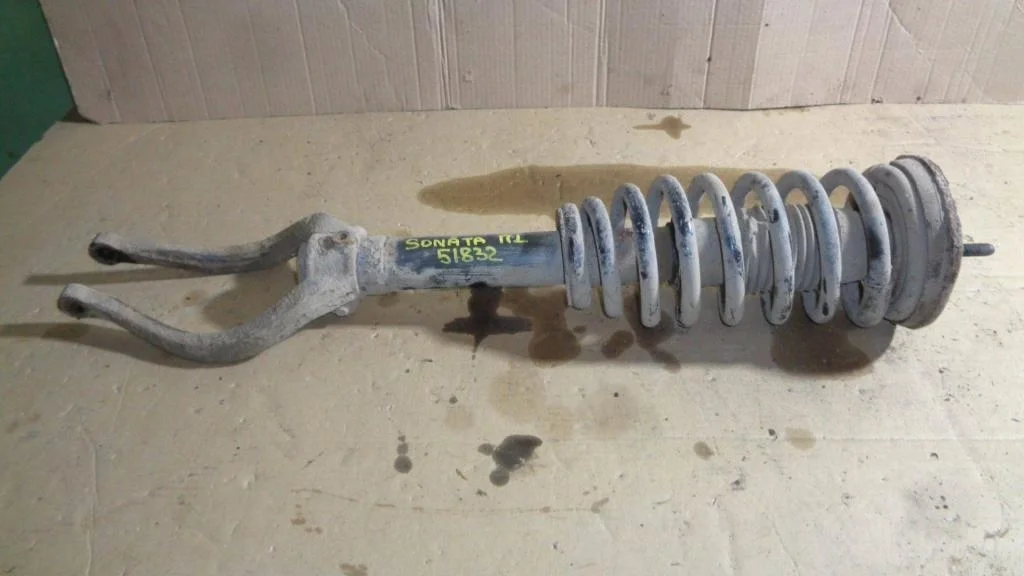 Амортизатор передний Hyundai Sonata EF