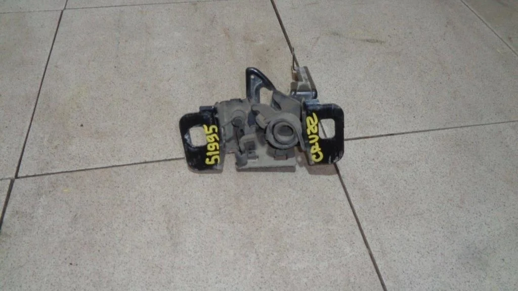 Замок капота Chevrolet Cruze J300