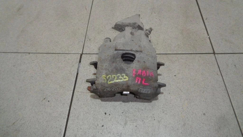 Суппорт передний левый Skoda Fabia 1 2005 6Y