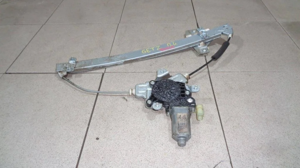 Стеклоподъемник передний левый Hyundai Getz TB