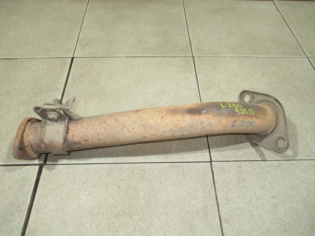 Приемная труба глушителя Mitsubishi L200 KA, KB