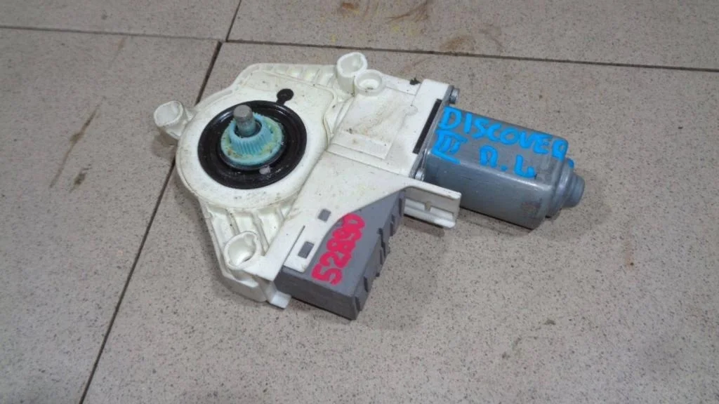 Моторчик стеклоподъемника Land Rover Discovery 3 2006 L319