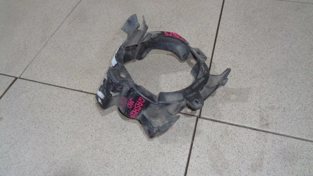 Кронштейн фары противотуманной левой Nissan Qashqai J10