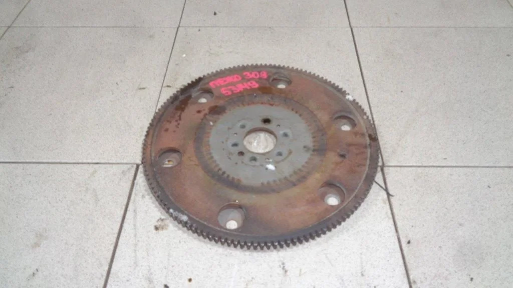 Маховик Peugeot 308 T7