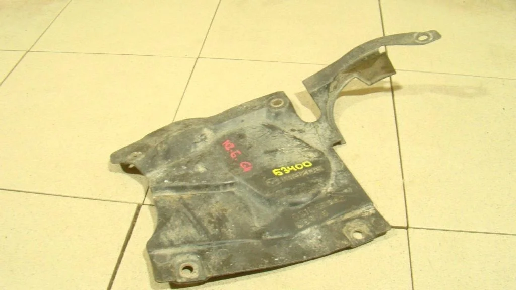 Пыльник двигателя боковой левый Mazda 6 GH