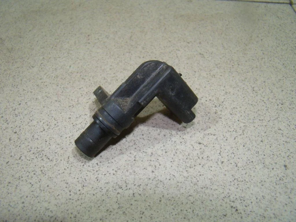 Датчик положения распредвала Peugeot 308 T7