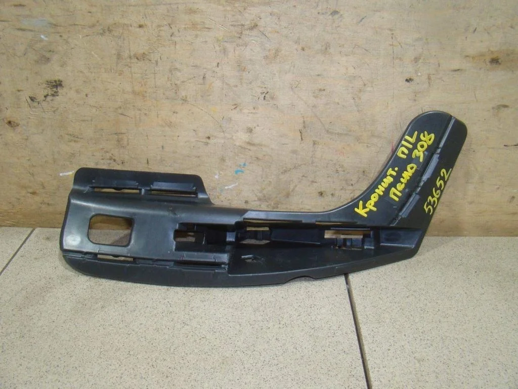 Кронштейн переднего бампера левый Peugeot 308 T7