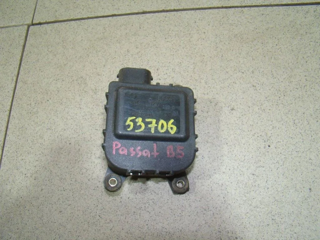 Моторчик заслонки печки Volkswagen Passat B5