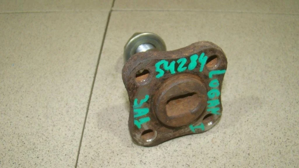 Цапфа Renault Logan 1 L90