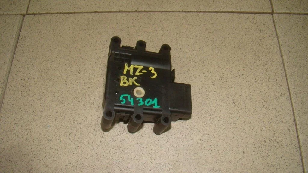 Моторчик заслонки печки Mazda 3 BK