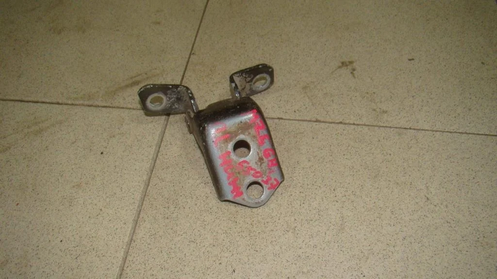 Петля двери передней левой нижняя Mazda 6 GH