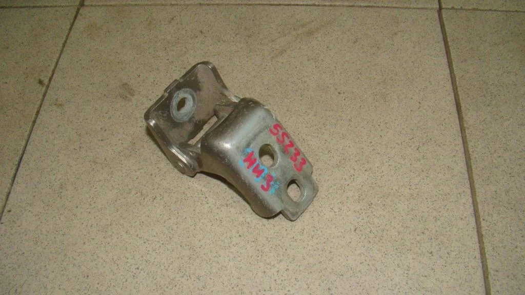 Петля двери Renault Megane 3