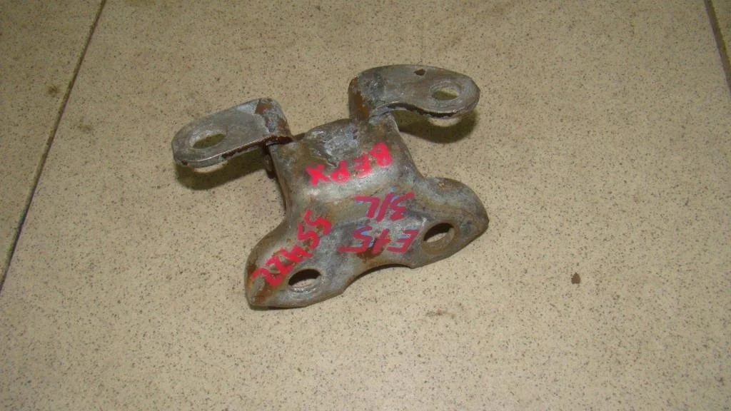 Петля двери задней левой верхняя Toyota Corolla E150