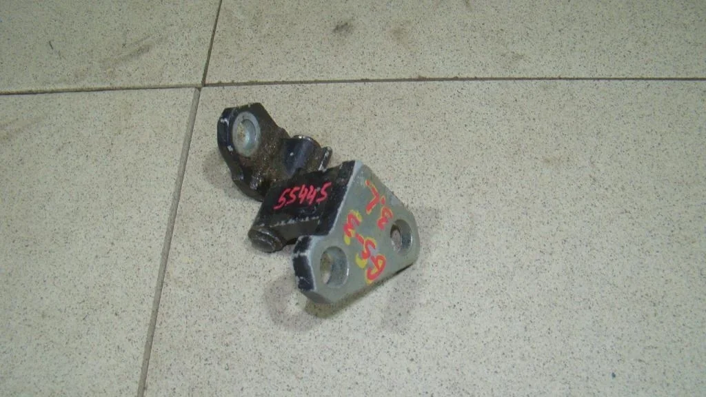 Петля двери задней левой верхняя Lexus GS350 S190