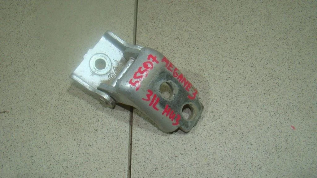 Петля двери Renault Megane 3