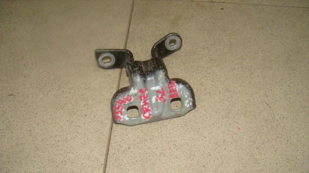 Петля двери задней левой верхняя Chevrolet Cruze J300