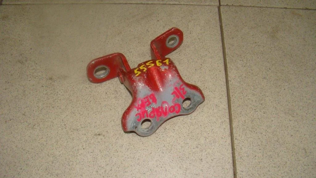 Петля двери задней левой верхняя Hyundai Solaris 1 RB