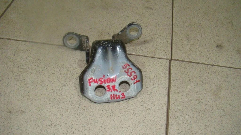 Петля двери задней правой нижняя Ford Fusion CBK