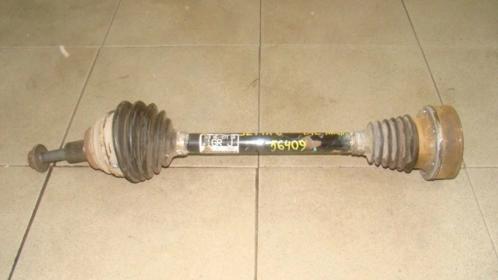 Полуось передняя левая Volkswagen Jetta A6