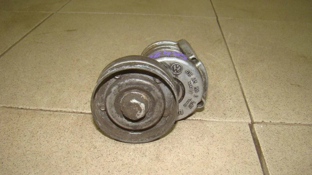 Натяжитель ремня Volkswagen Jetta 2013 A6