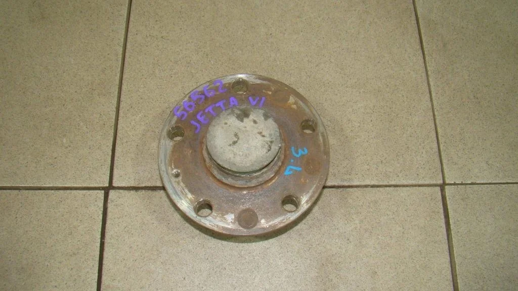 Ступица задняя Volkswagen Jetta 2013 A6