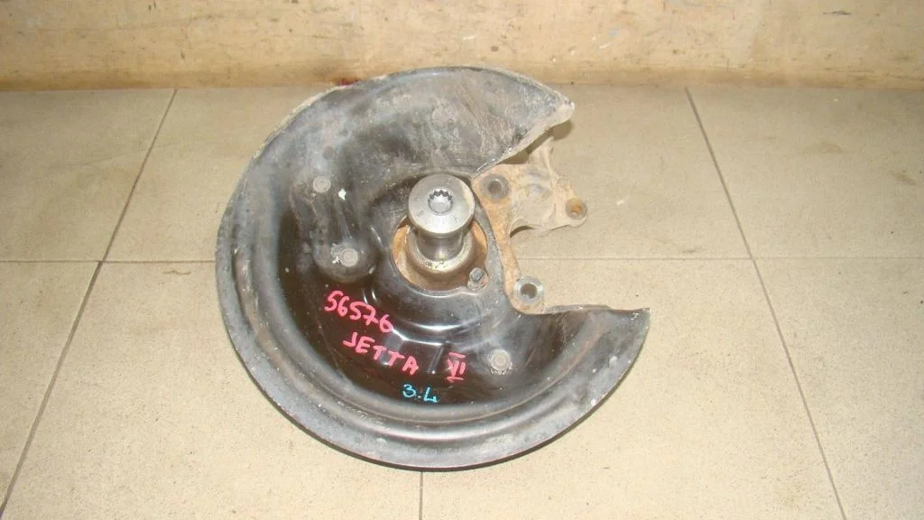 Кулак поворотный задний левый Volkswagen Jetta 2013 A6