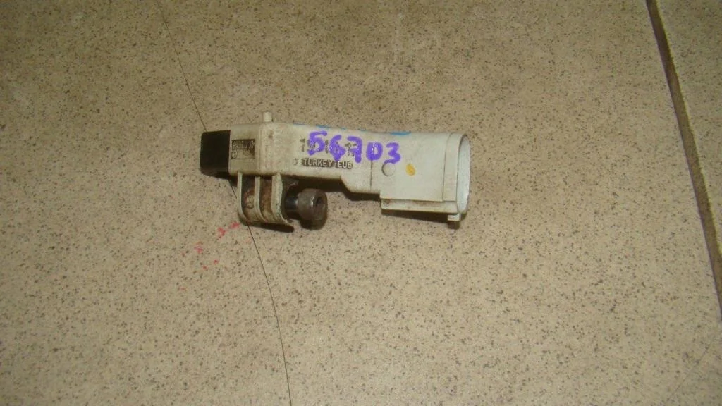 Датчик положения коленвала Volkswagen Jetta 2013 A6