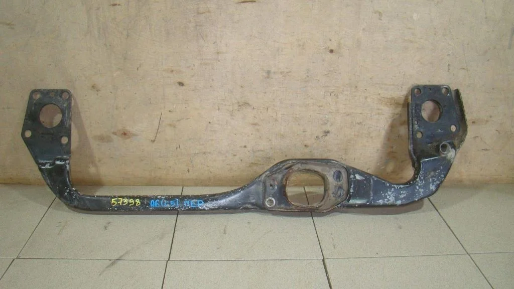 Балка подрадиаторная Audi A6 C5