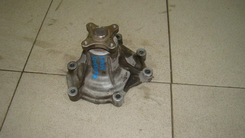 Помпа Kia Sorento 1 BL