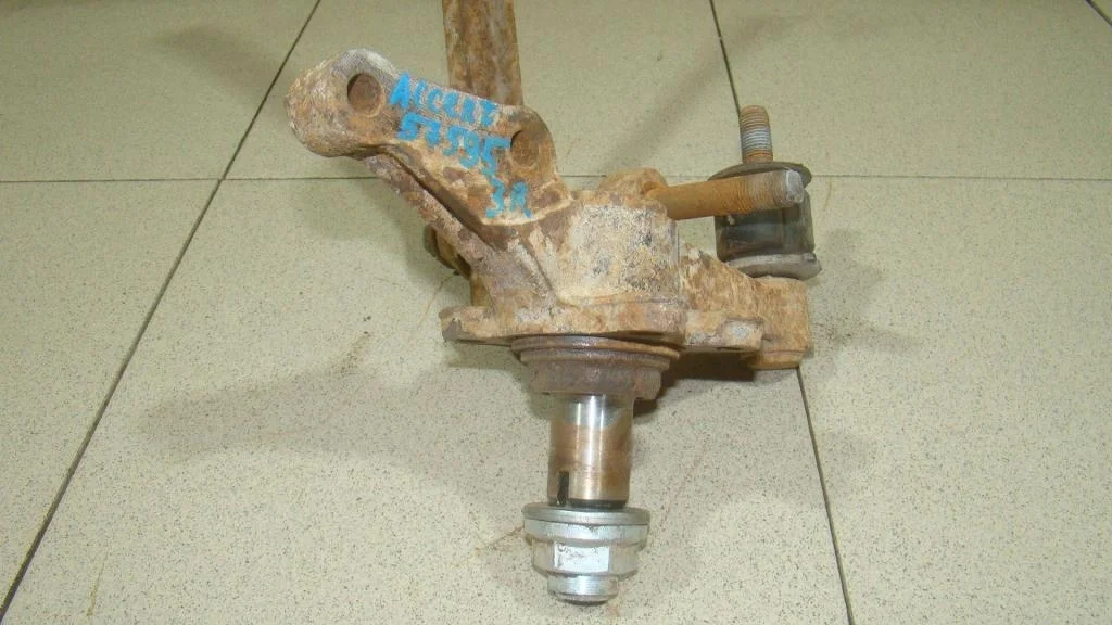 Кулак поворотный задний правый Hyundai Accent LC