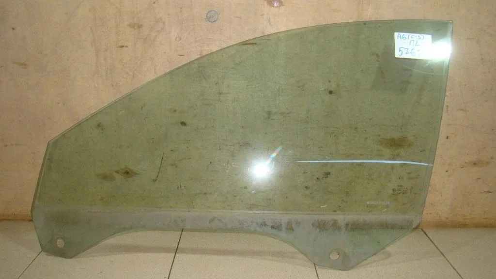 Стекло двери передней левой Audi A6 C5