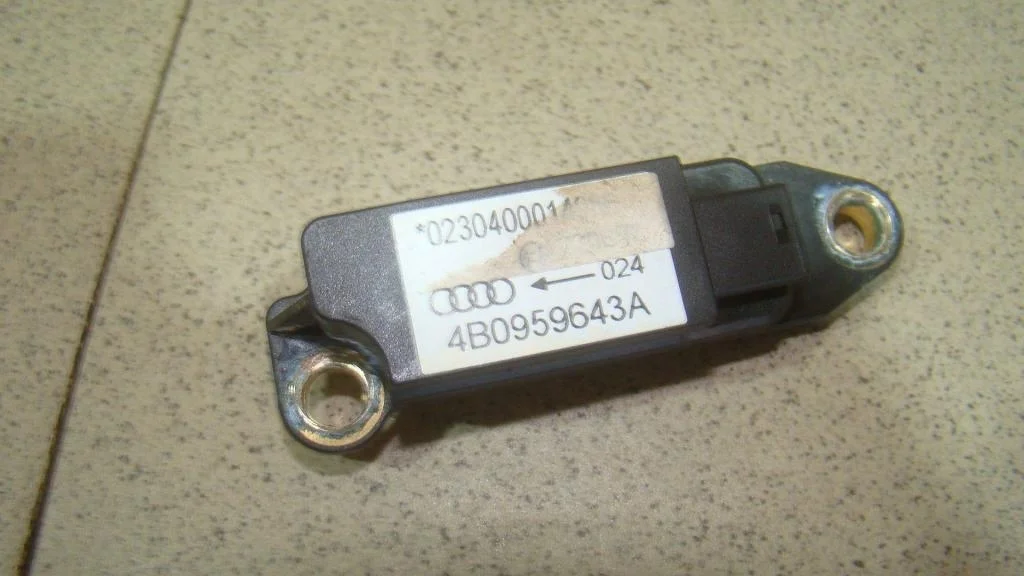 Датчик air bag Audi A6 C5