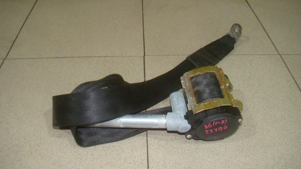 Ремень безопасности пиропатроном Audi A6 C5