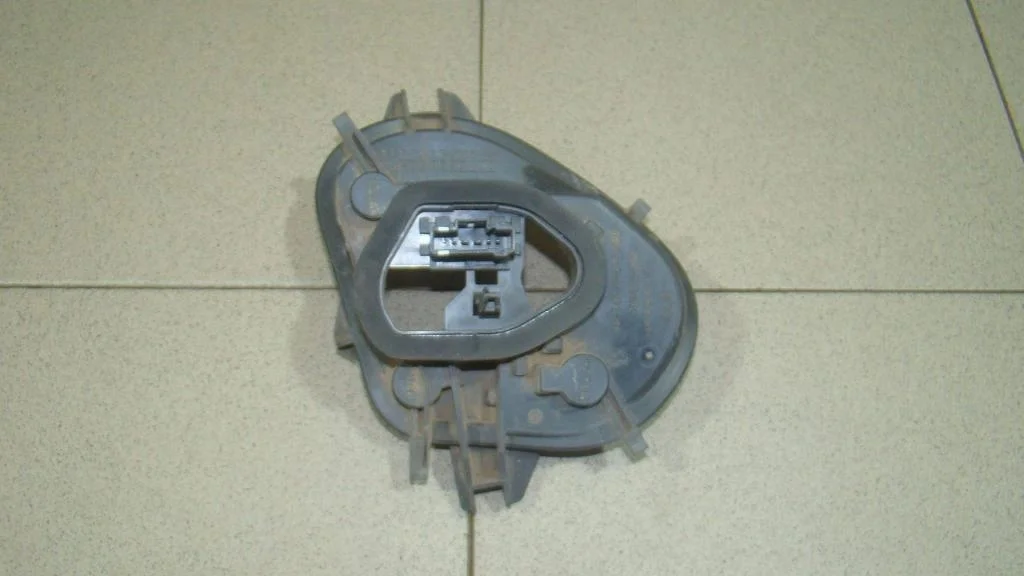 Плата заднего фонаря Peugeot 208 2013 A9