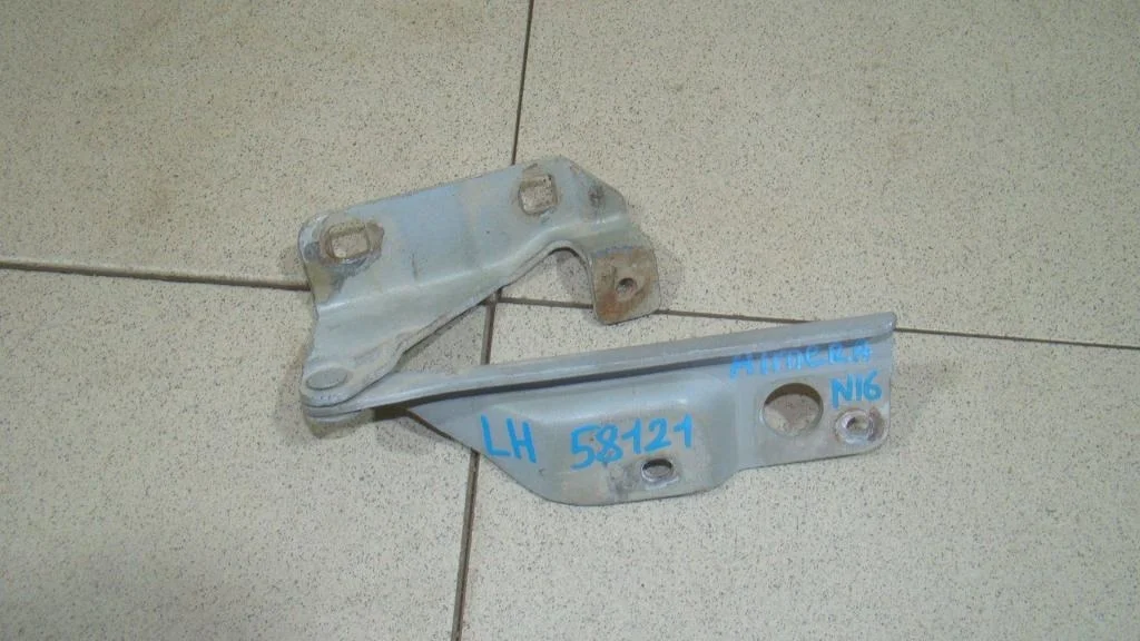 Петля капота левая Nissan Almera 2000 N16