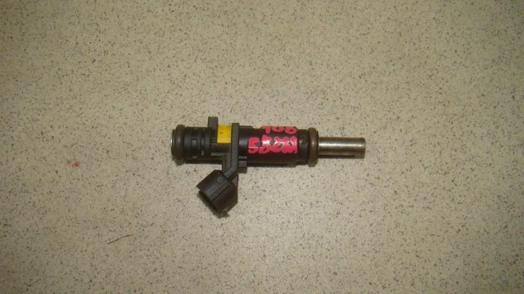 Форсунка топливная Peugeot 408 2012 T7