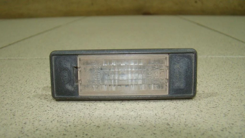 Фонарь подсветки номера Peugeot 408 2012 T7