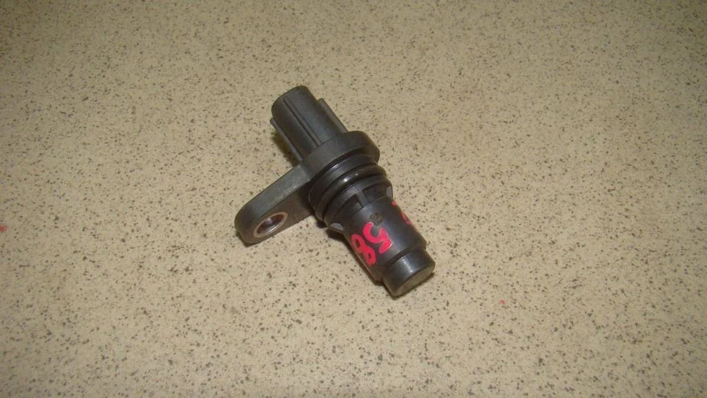 Датчик положения распредвала Lexus RX350 XU30