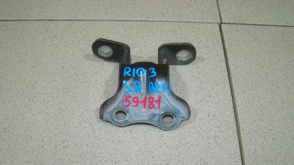 Петля двери задней правой верхняя Kia RIO 3 UB, QB