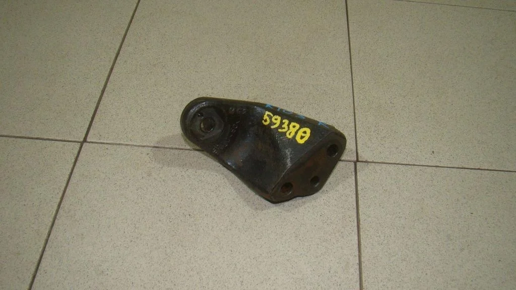 Кронштейн двигателя правый Kia RIO 3 UB, QB