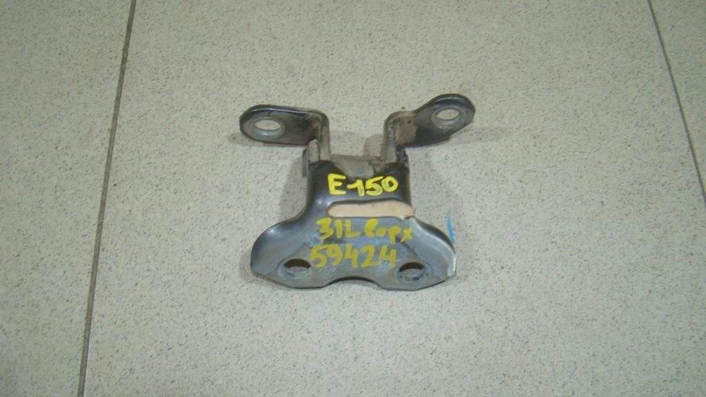 Петля двери задней левой верхняя Toyota Corolla E150