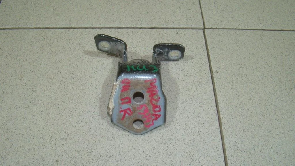 Петля двери задней правой нижняя Mazda 6 GH