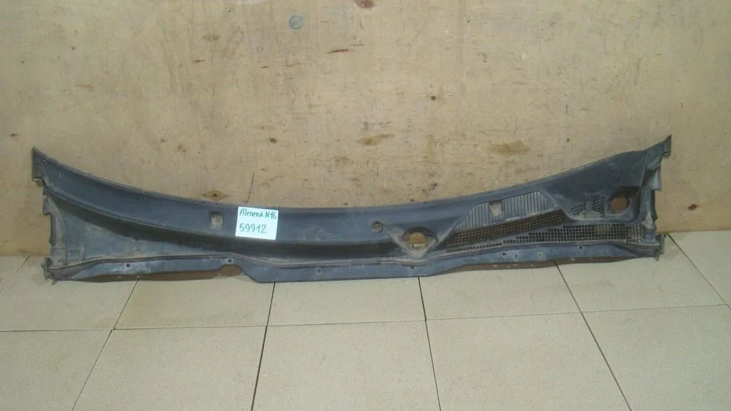 Решетка стеклоочистителя Nissan Almera 2000 N16