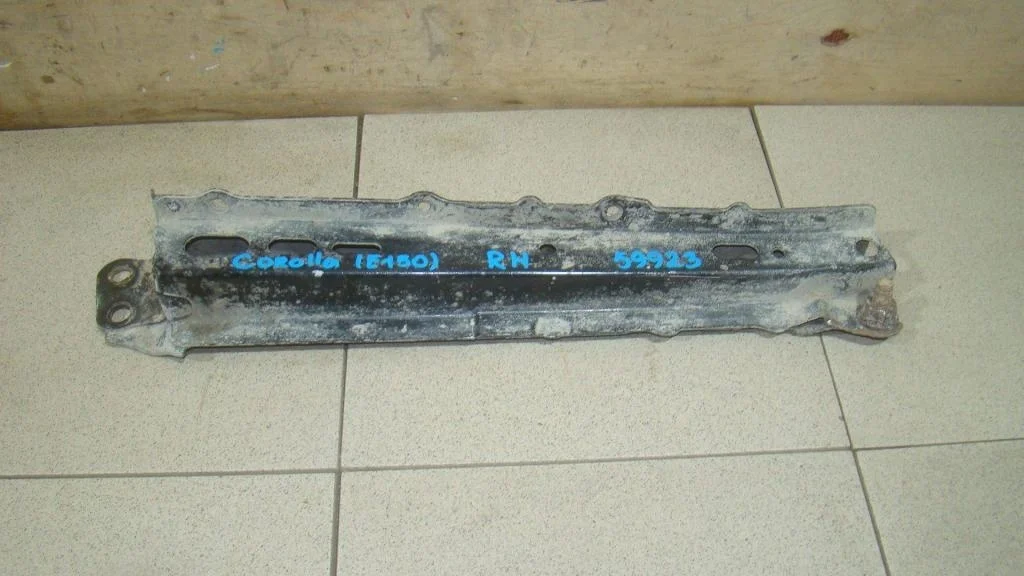 Балка передняя продольная Toyota Corolla E150