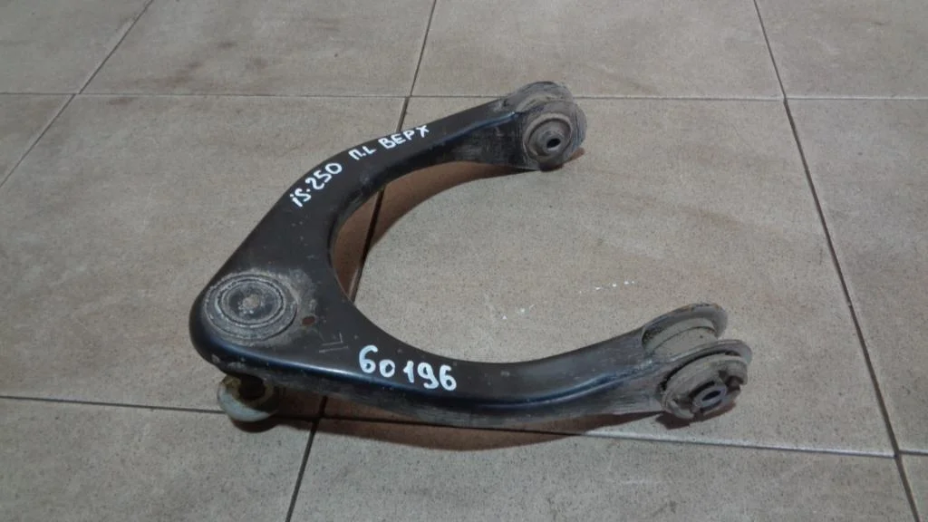 Рычаг передний верхний левый Lexus IS250 2015 XE30